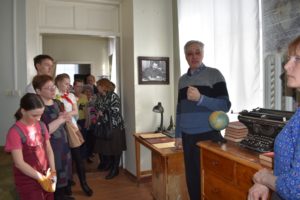 Аркадий Константинов, выставка "Эвакуация"